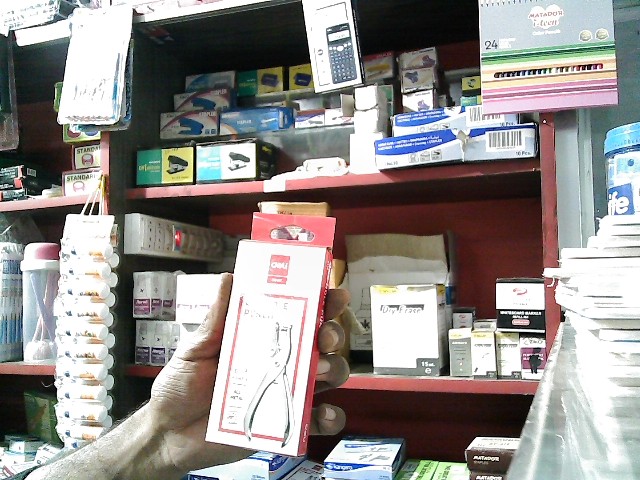 1 HOLE PUNCH DELI