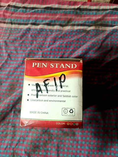 PEN STAND